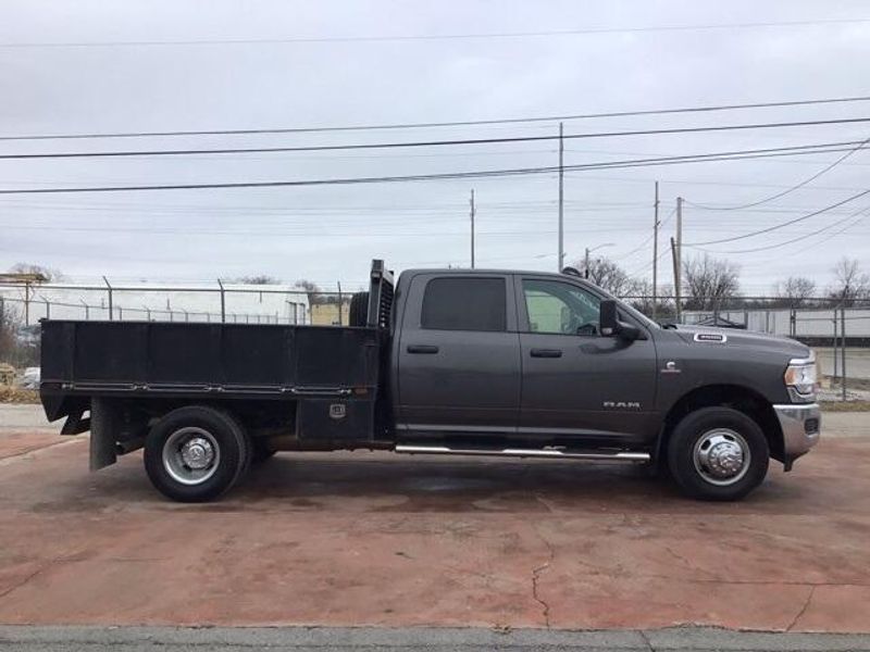 2021 RAM 3500 Chassis TradesmanImage 9