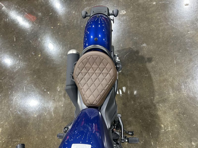 2025 Honda REBEL 500 ABS SE  in a PEARL BLUE exterior color. Del Amo Motorsports of Redondo Beach (424) 390-7811 delamomotorsports.com 