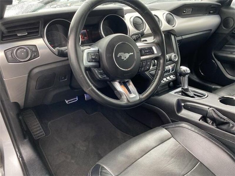 2020 Ford Mustang EcoBoost PremiumImage 18