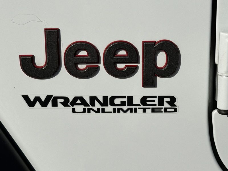 2020 Jeep Wrangler RubiconImage 10