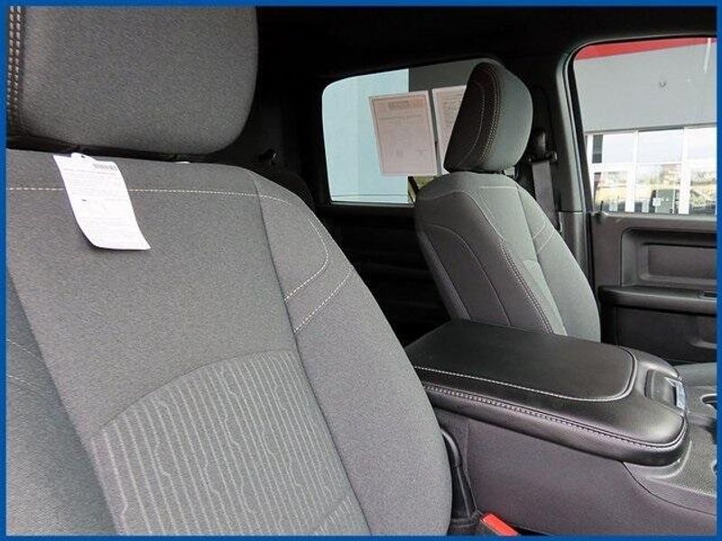 2024 RAM 2500 TradesmanImage 10