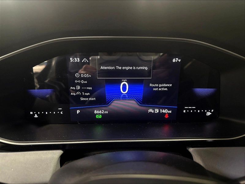 Used 2025 Volkswagen Jetta SE w/SunroofImage 16