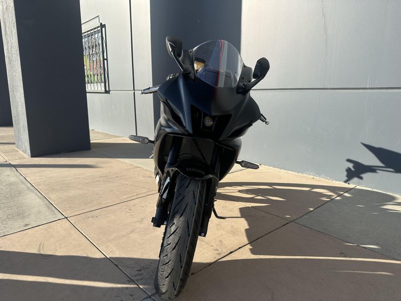 2025 Yamaha YZF-R7 Image 6