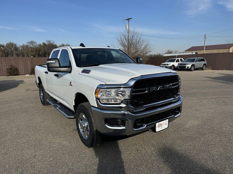 2024 RAM 2500 TradesmanImage 2