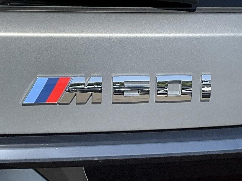 2025 BMW X7 M60iImage 11