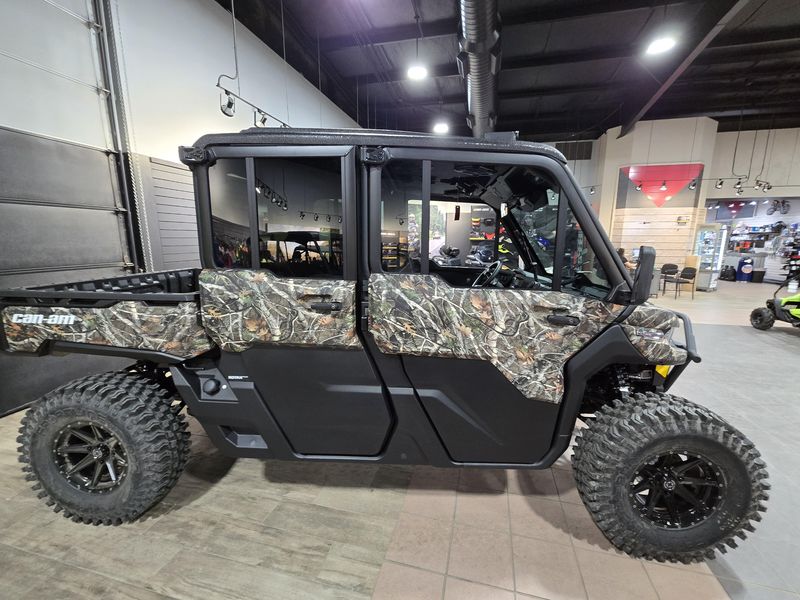 2025 Can-Am DEFENDER MAX LIMITED CAB HD10 WILDLAND CAMO Image 4