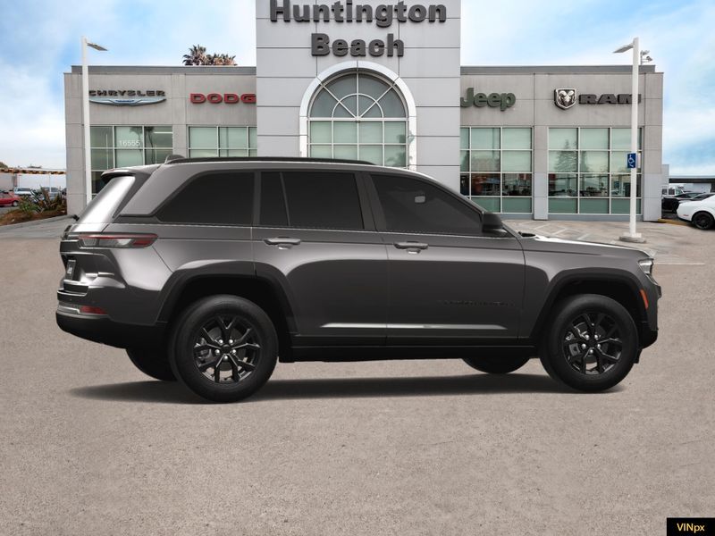 2025 Jeep Grand Cherokee Altitude X 4x2Image 15