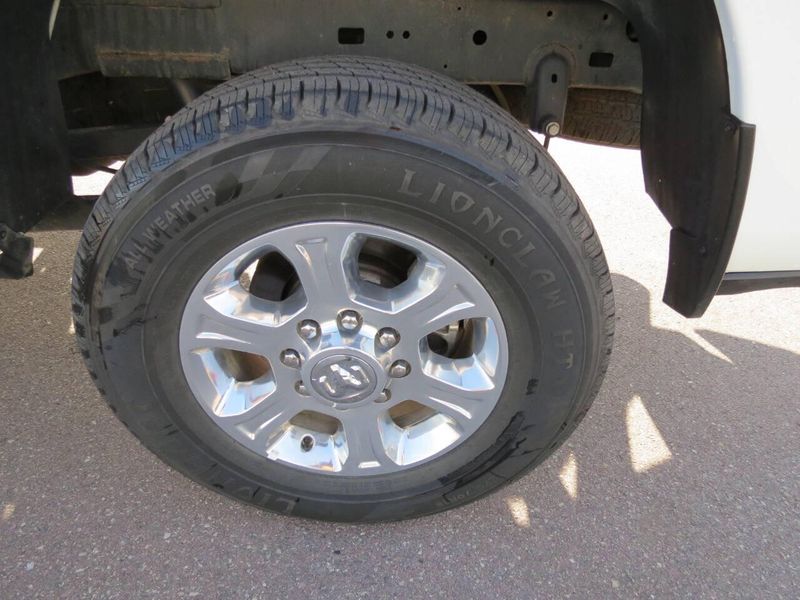 Used 2023 RAM 2500 Big Horn 4x4 4dr Crew Cab 6.3 ft. SB PickupImage 25