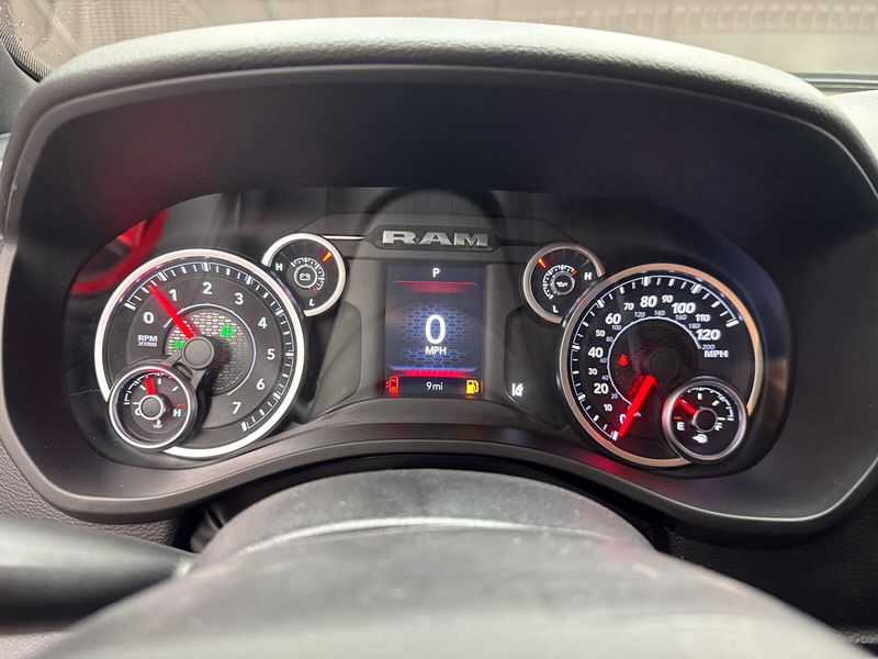 2025 RAM 1500 Big Horn Crew Cab 4x4 5