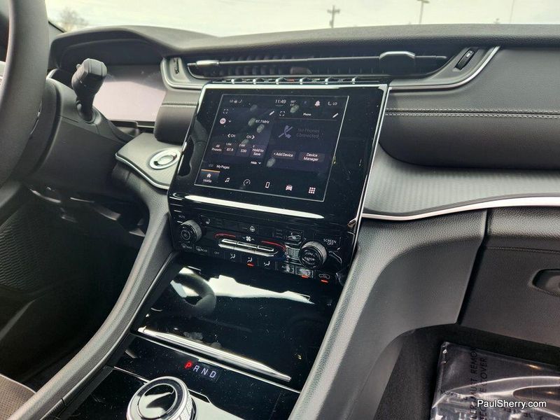 2025 Jeep Grand Cherokee L Altitude X 4x4Image 24