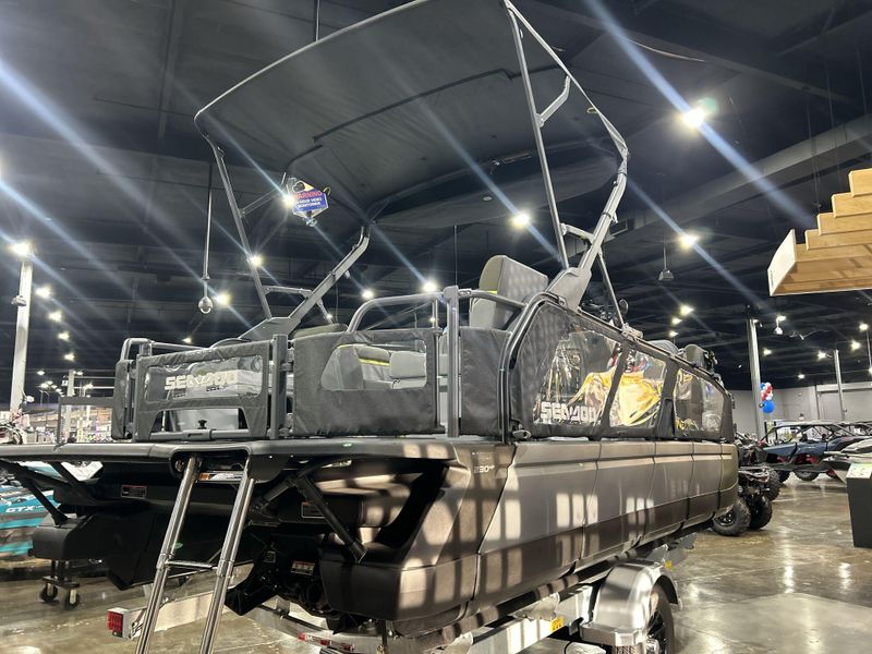 New 2025 Sea-Doo SWITCH FISH 21