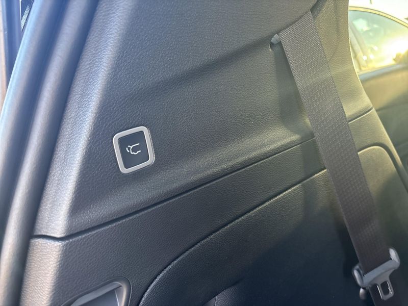 New 2026 Chrysler Pacifica SelectImage 10