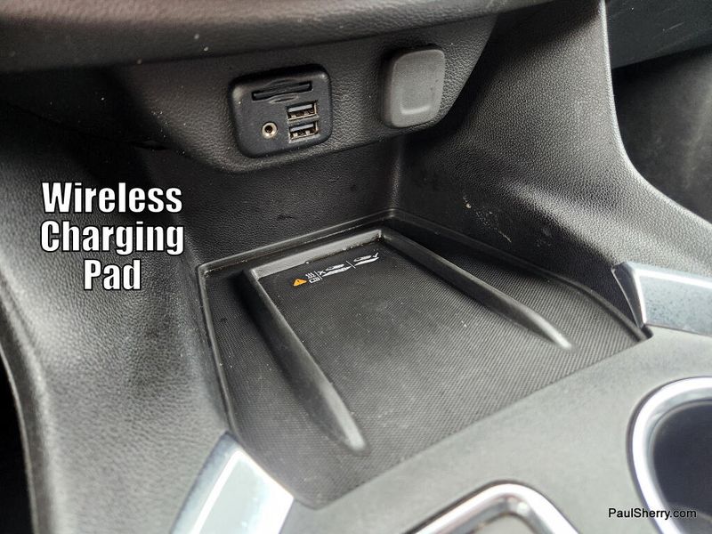 Used 2022 Chevrolet Traverse RS