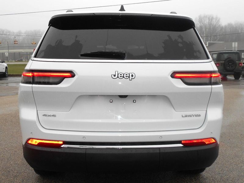 2025 Jeep Grand Cherokee L Limited 4x4Image 33
