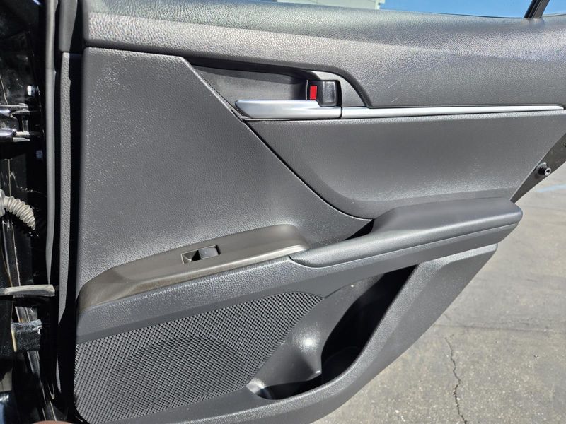 Used 2023 Toyota Camry SE Auto (Natl)