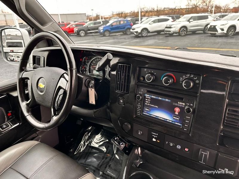 2018 Chevrolet Express 2500 Image 37