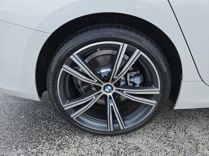 2022 Bmw 330i photo 11
