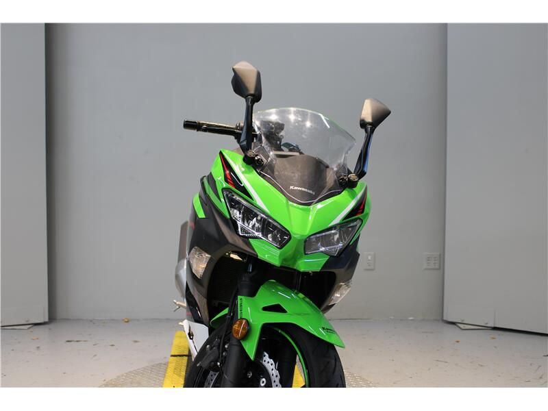 2022 Kawasaki Ninja 400Image 4