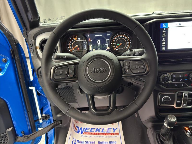 New 2026 Jeep Wrangler 4-door Sport SImage 11