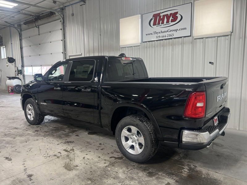 2025 RAM 1500 Big Horn Crew Cab 4x4 5