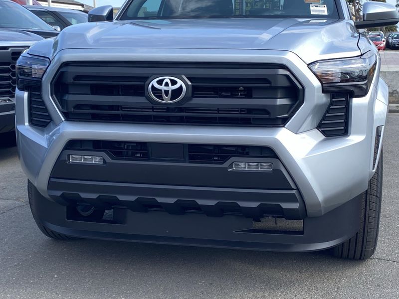 New 2025 Toyota Tacoma SR5Image 7