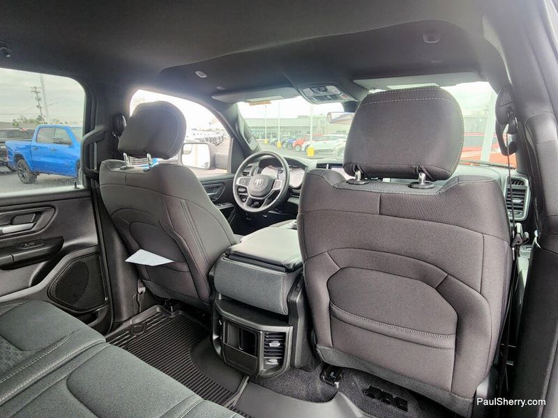 New 2026 RAM 1500 Warlock Crew Cab 4x4 5'7' Box