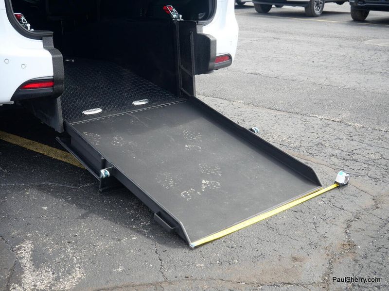 New 2026 Chrysler Voyager Lx