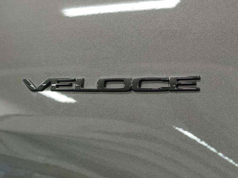 Used 2024 Alfa Romeo Tonale Veloce Premium AWD w/SunroofImage 4