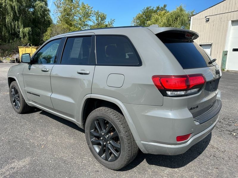 2020 Jeep Grand Cherokee AltitudeImage 16