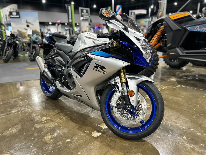 New 2026 Suzuki GSX-R750 Image 18