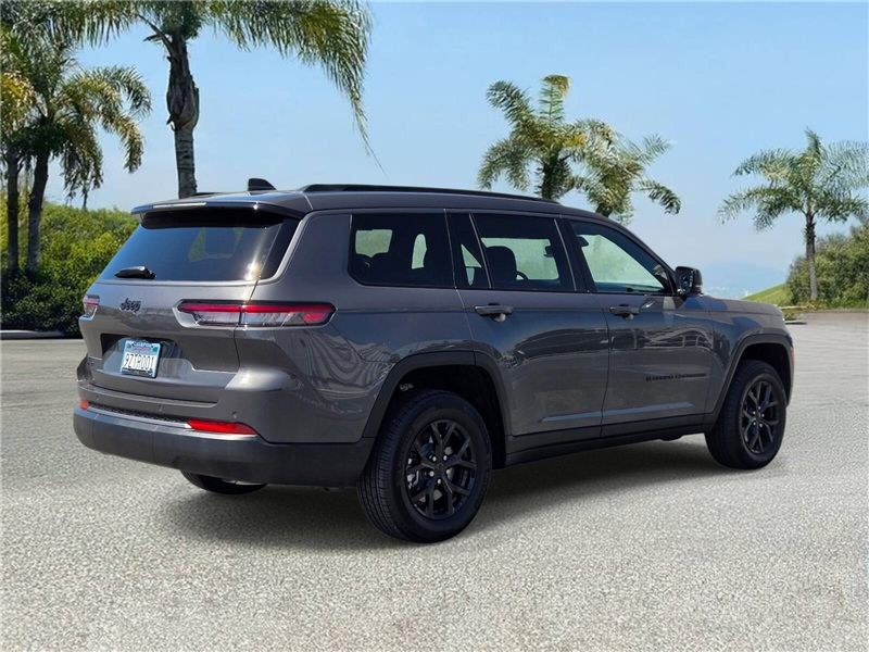 Used 2026 Jeep Grand Cherokee L Laredo Altitude 4x4