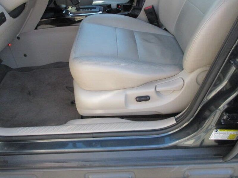 Used 2009 Ford Escape Hybrid HEVImage 18