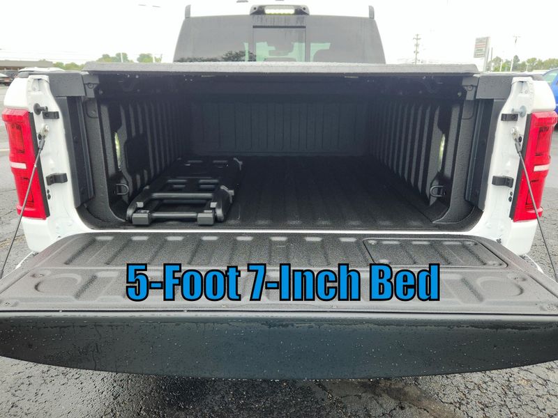 New 2027 RAM 1500 Limited Crew Cab 4x4 5'7' Box