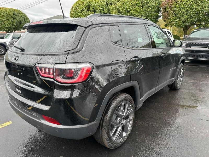 2026 Jeep Compass Limited Altitude photo 2