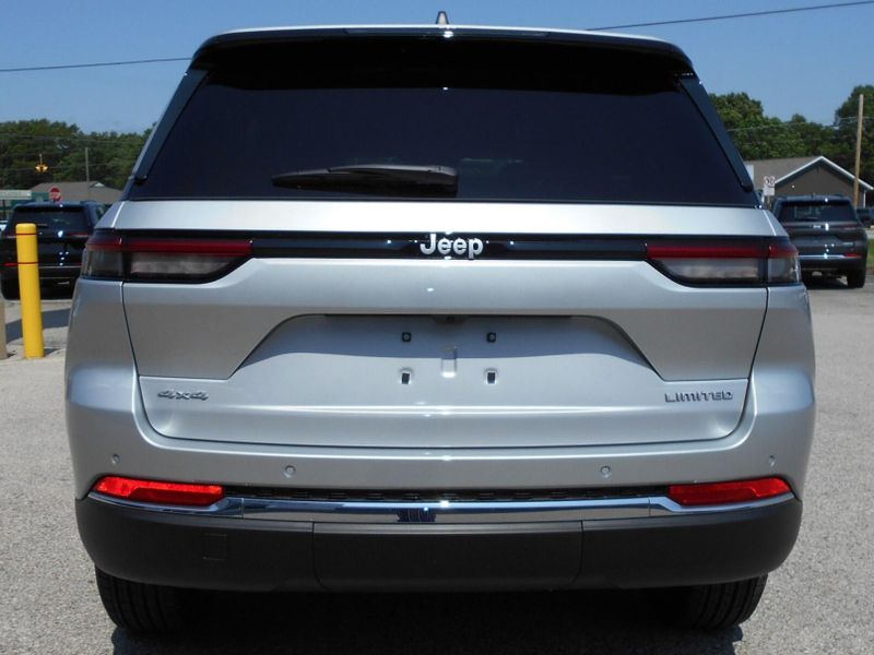 New 2025 Jeep Grand Cherokee Limited 4x4Image 30