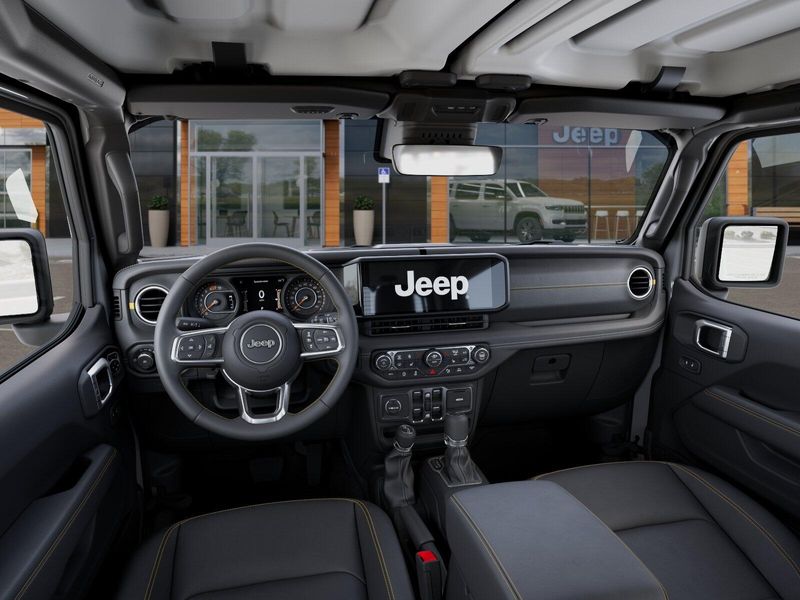 New 2026 Jeep Wrangler 4-door SaharaImage 36