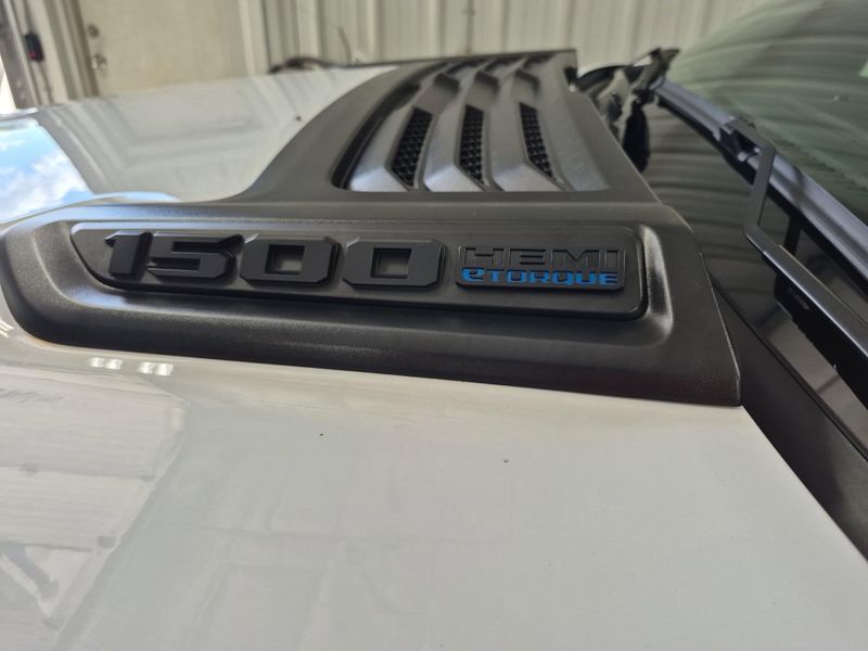 2024 RAM 1500 RebelImage 24