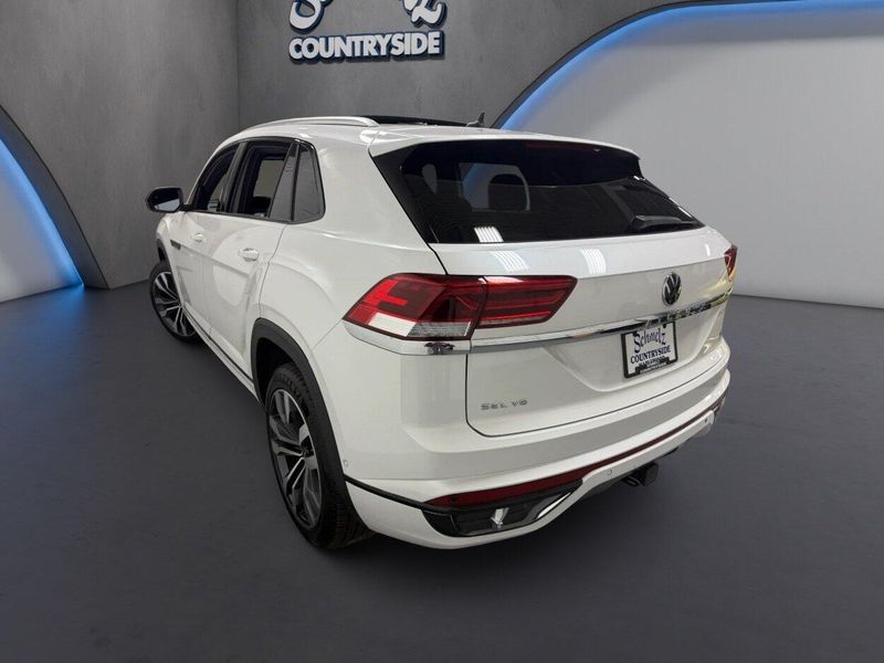 Used 2023 Volkswagen Atlas Cross Sport V6 SEL Premium R-Line AWD w/Sunroof & NavImage 12