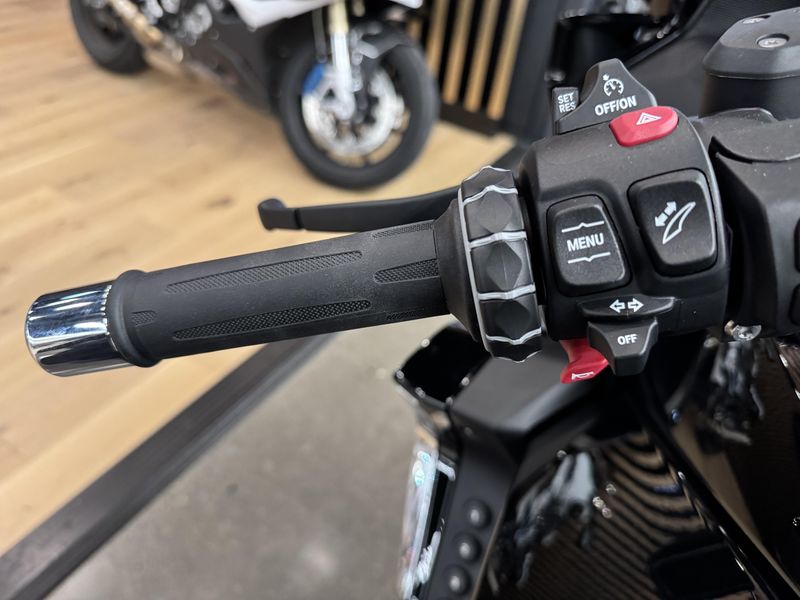 2025 BMW K 1600 B - GRAND AMERICA - BLACK STORM METALLIC 