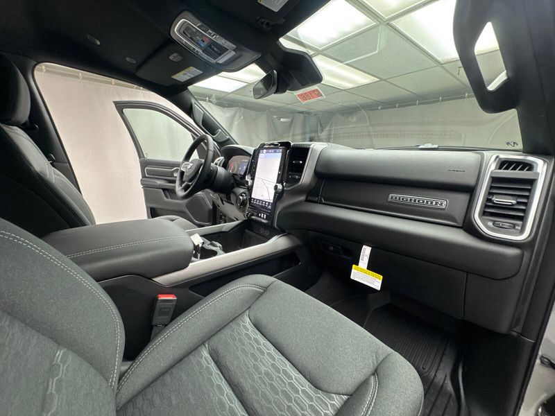 2025 RAM 1500 Big Horn Crew Cab 4x4 5