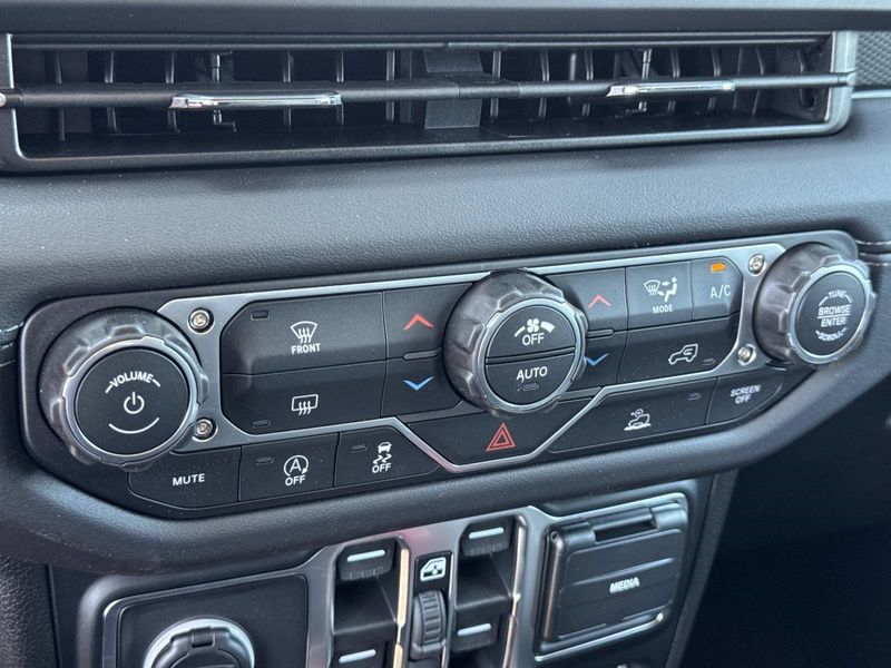New 2026 Jeep Wrangler 4-door Rubicon