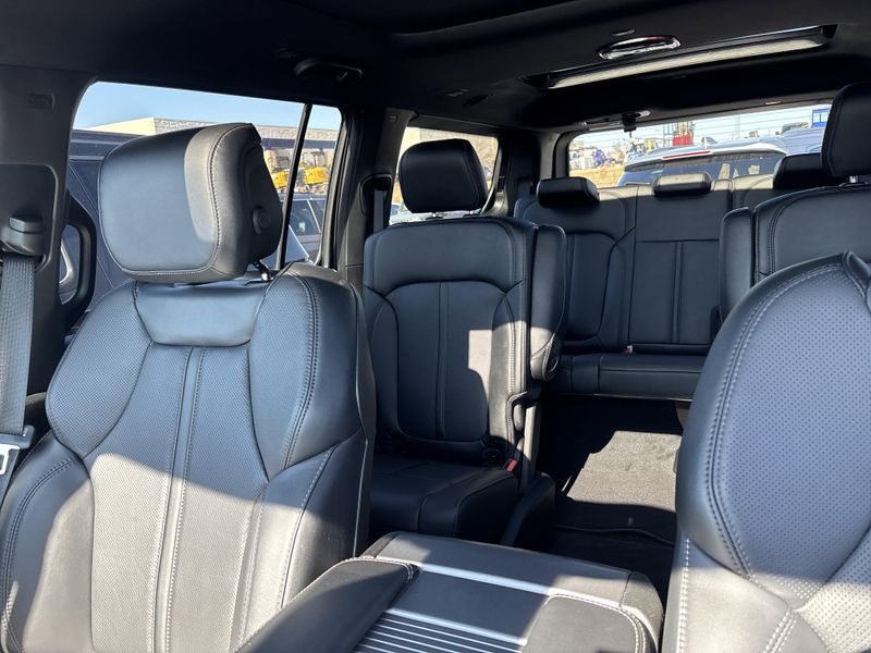 2026 Jeep Grand Wagoneer Limited Altitude 4x4Image 45