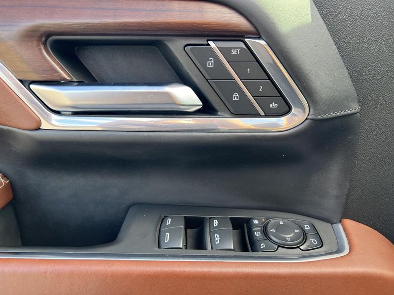 2024 Gmc Sierra HD Denali Ultimate photo 17