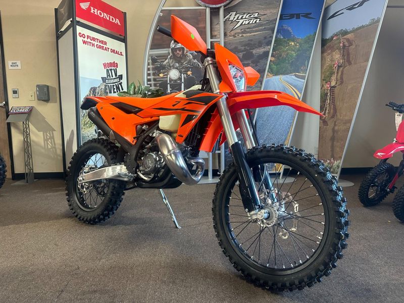 New 2025 KTM 150 XC-W Image 3
