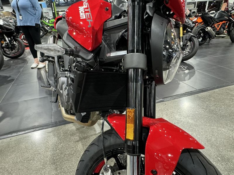 New 2025 Ducati Monster Image 7