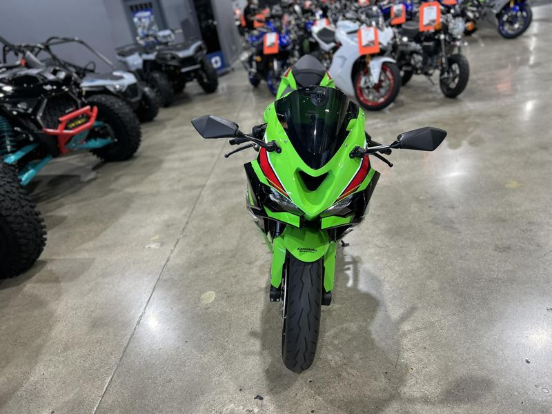 Used 2024 Kawasaki NINJA ZX-6R KRT Image 13