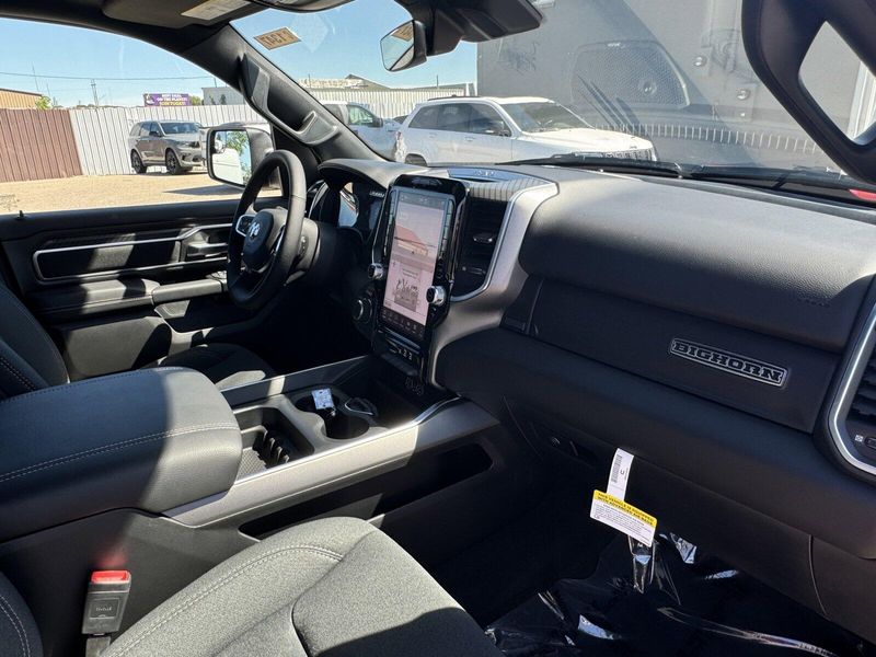 2025 RAM 1500 Big HornImage 17