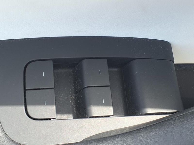 2021 Tesla Model Y Long RangeImage 19