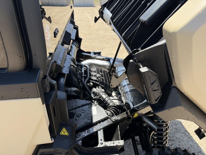New 2026 Can-Am DEFENDER MAX LTD HD11 
