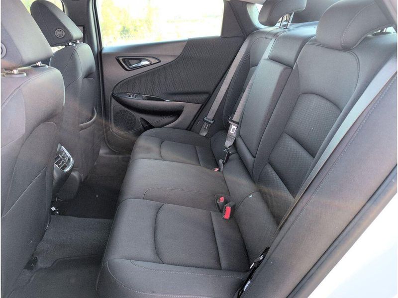 Used 2024 Chevrolet Malibu LTImage 29